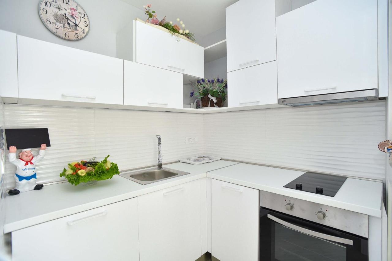 Verbalj Apartment With Swimming Pool โกตอร์ ภายนอก รูปภาพ
