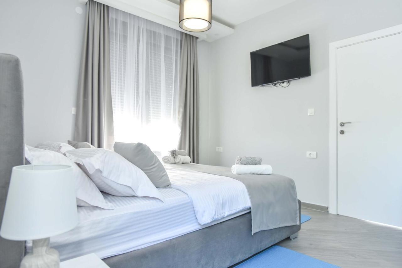 Verbalj Apartment With Swimming Pool โกตอร์ ภายนอก รูปภาพ
