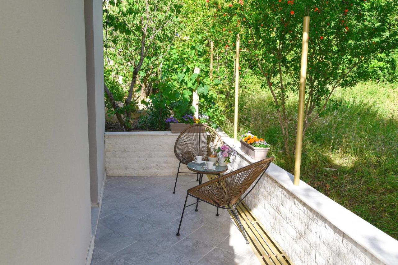 Verbalj Apartment With Swimming Pool โกตอร์ ภายนอก รูปภาพ