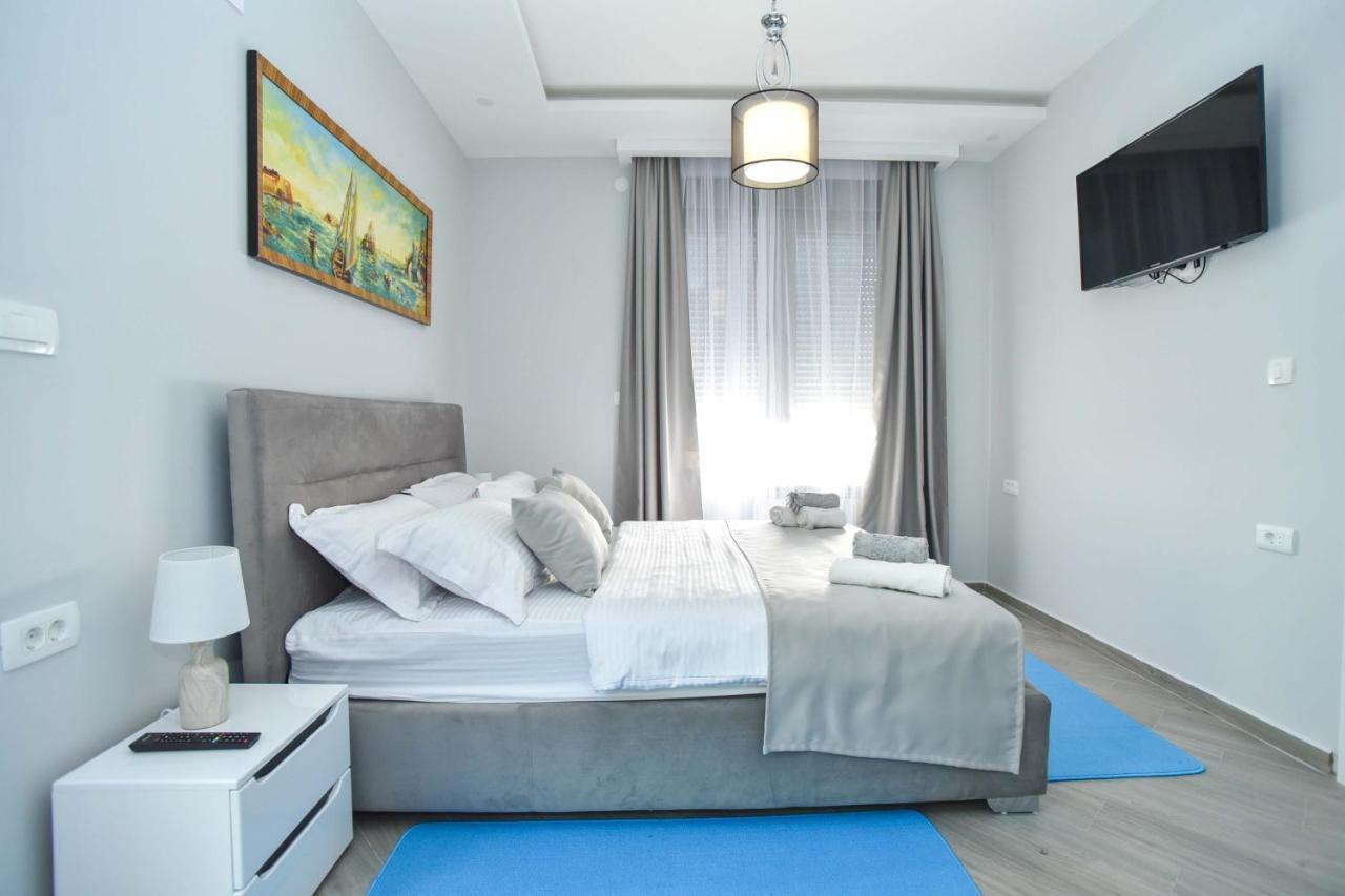 Verbalj Apartment With Swimming Pool โกตอร์ ภายนอก รูปภาพ
