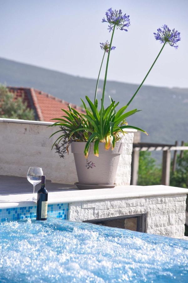 Verbalj Apartment With Swimming Pool โกตอร์ ภายนอก รูปภาพ