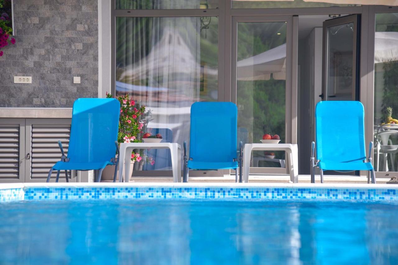 Verbalj Apartment With Swimming Pool โกตอร์ ภายนอก รูปภาพ